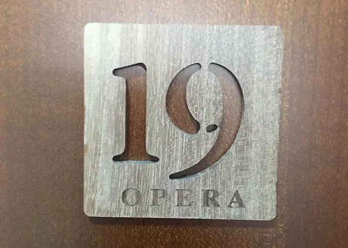 Lux 'opereta' A-19 公寓 *